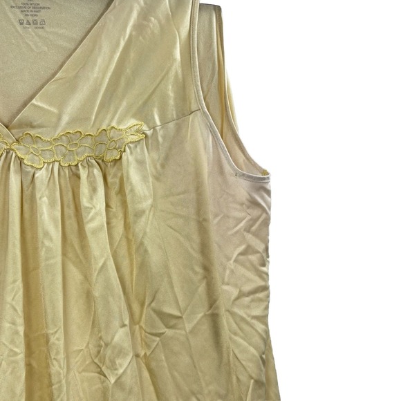 VTG Vanity Fair Soft Moments Satin Nightgowns Nightie LOT OF 3 Sz Medium & Large - Picture 12 of 14
